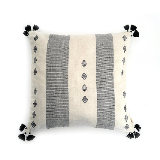 Trekant Handwoven Pillow Cover